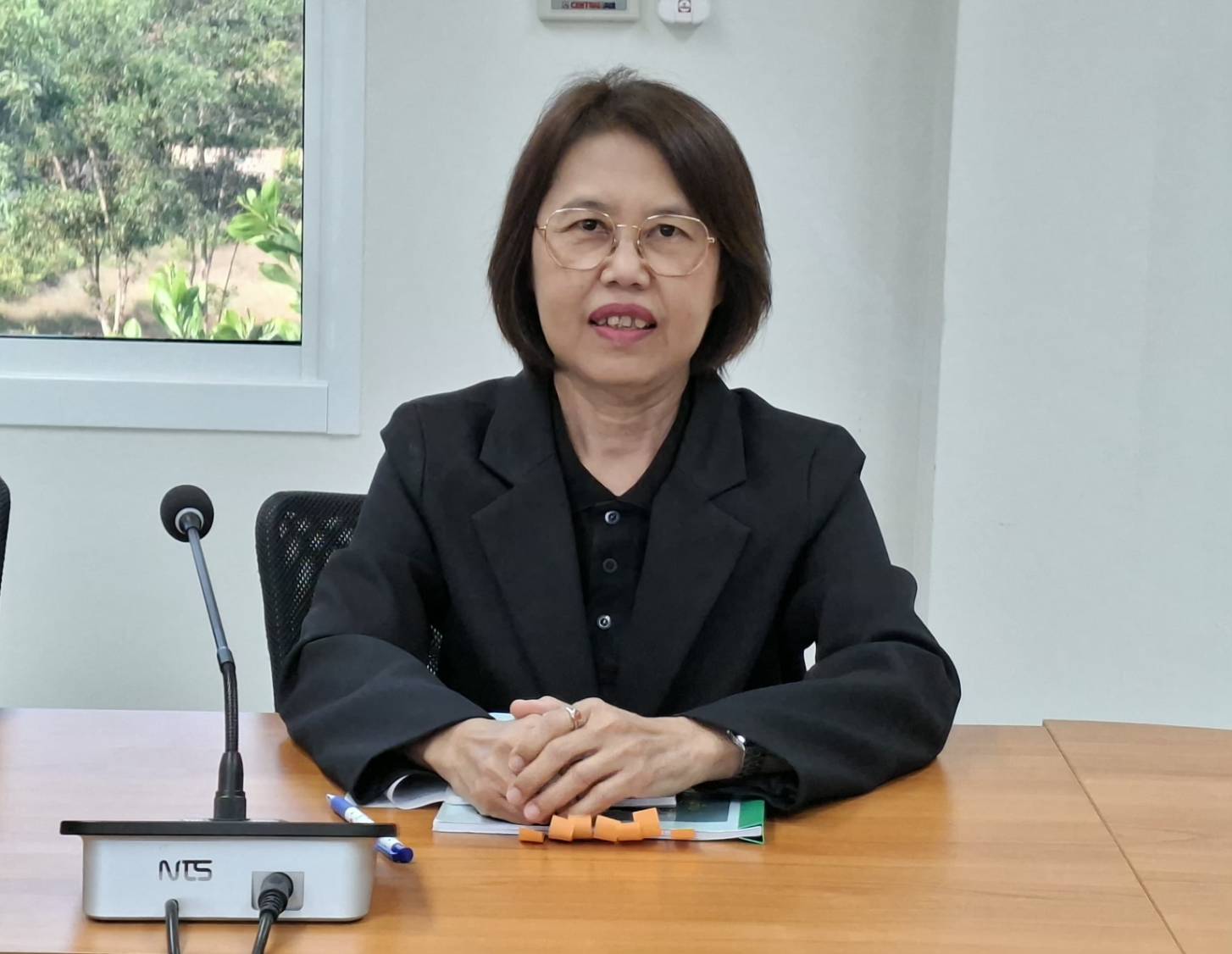 title - ผู้ตรวจราชการ ส.ป.ก. ประชุมตรวจราชการและติดตามความก้าวหน้าผลการดำเนินงานตามแผนการตรวจราชการของผู้ตรวจราชการสำนักงานการปฏิรูปที่ดินเพื่อเกษตรกรรม ประจำปีงบประมาณ พ.ศ. 2569 รอบที่ 1 เขตตรวจราชการที่ 9 จังหวัดจันทบุรี